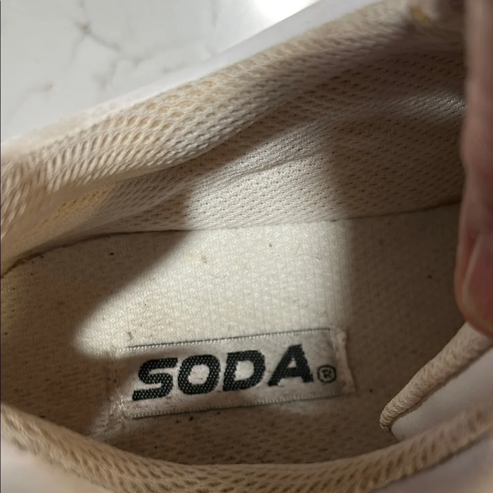 Vintage Y2K Chunky Platform Soda White Sneakers with Black Laces